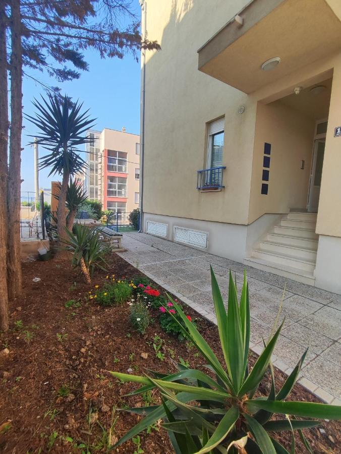 Beach Pearl Apartment Сплит Екстериор снимка